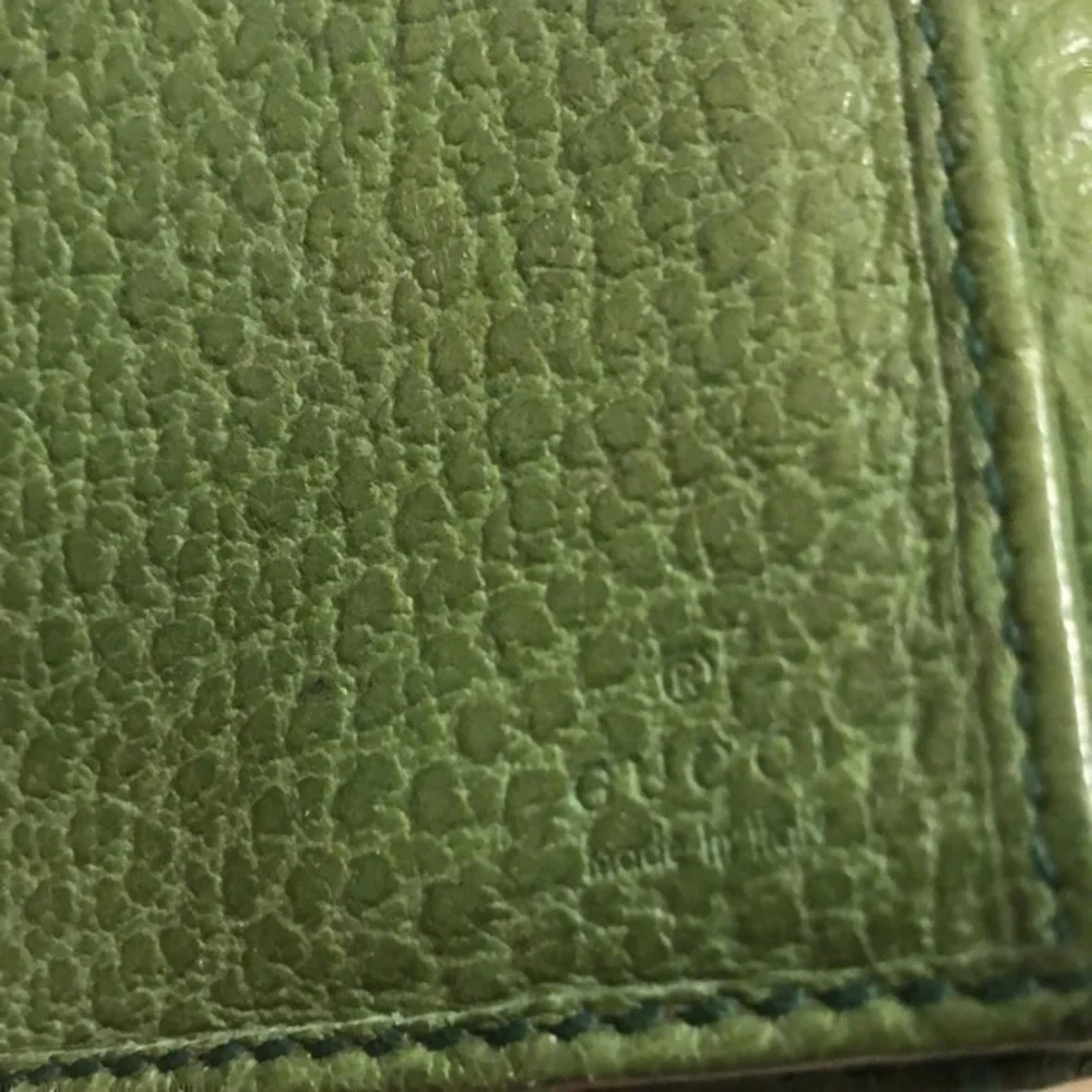 Gucci green leather wallet